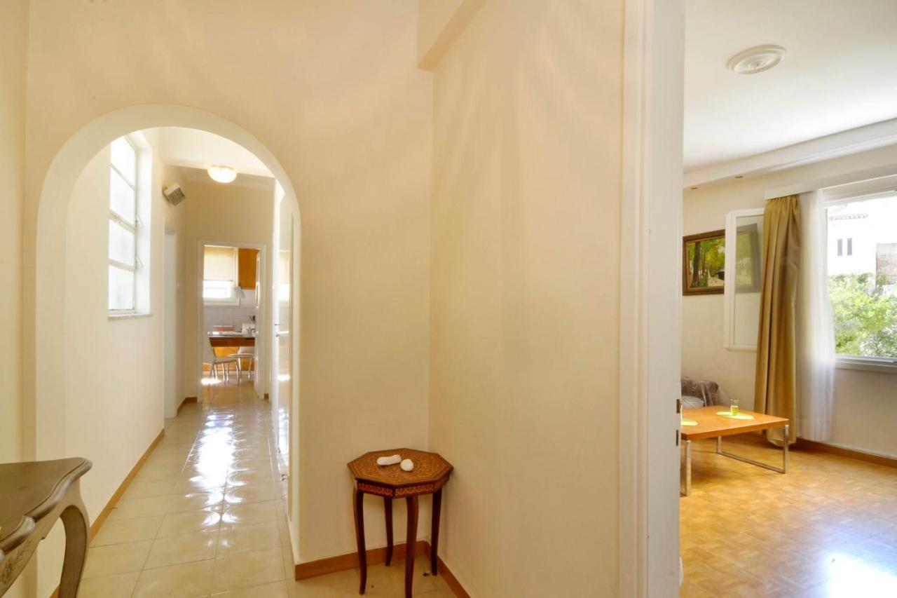 Historic Plaka Apartments Афины Экстерьер фото